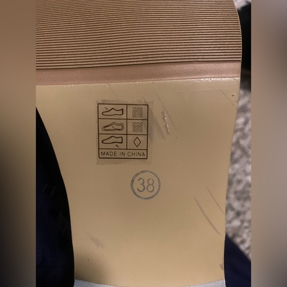 NWOT Black Fringe Women's Ankle Boots - Picture 6 of 7